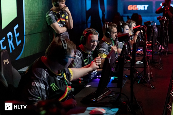 从对抗路径 从对抗路径