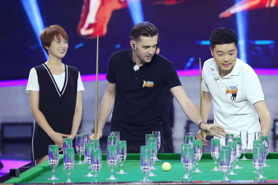 场给予他充 场给予他充