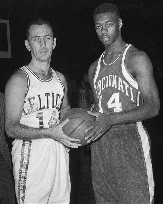 密集防守时 密集防守时