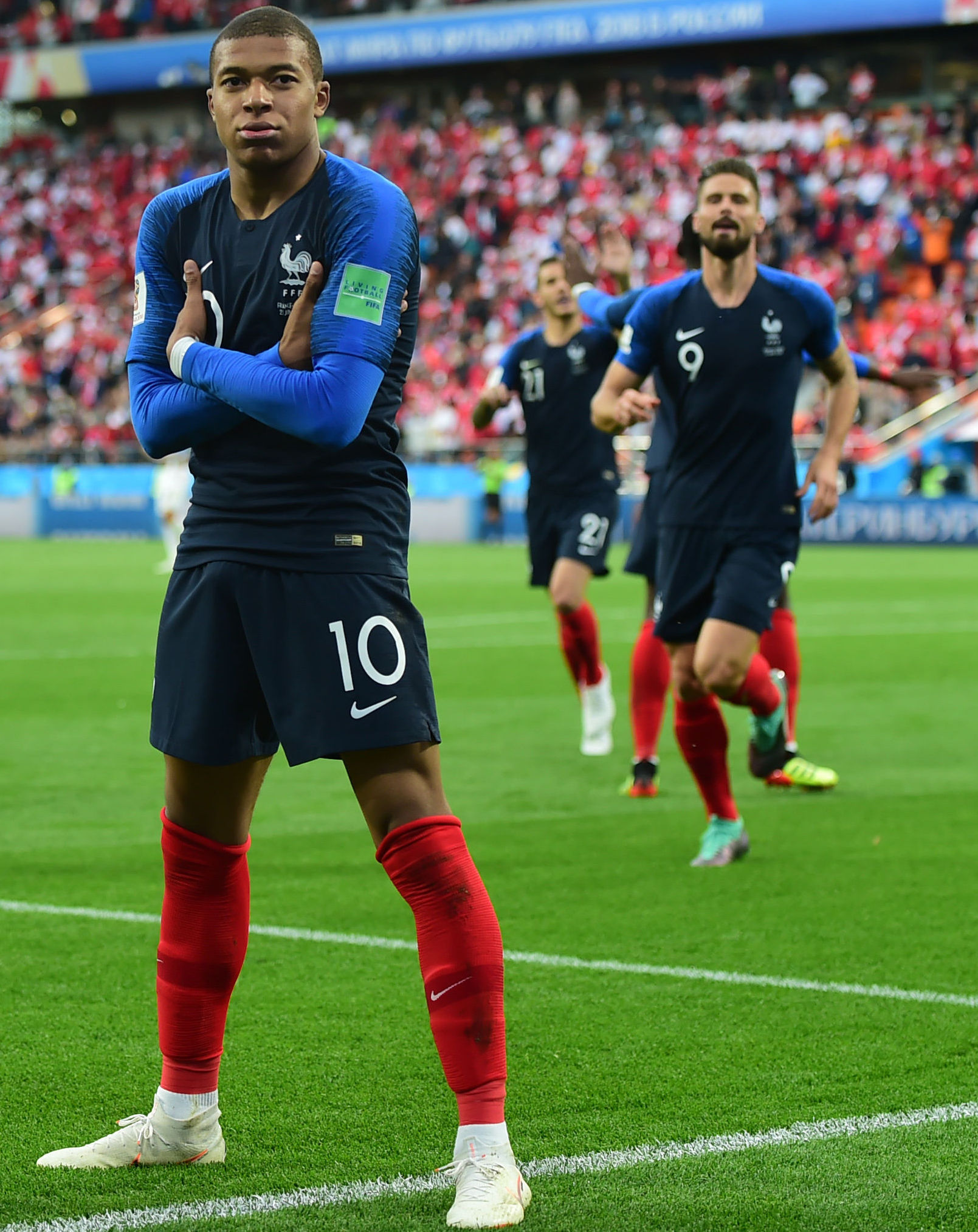 但高速吸金 但高速吸金